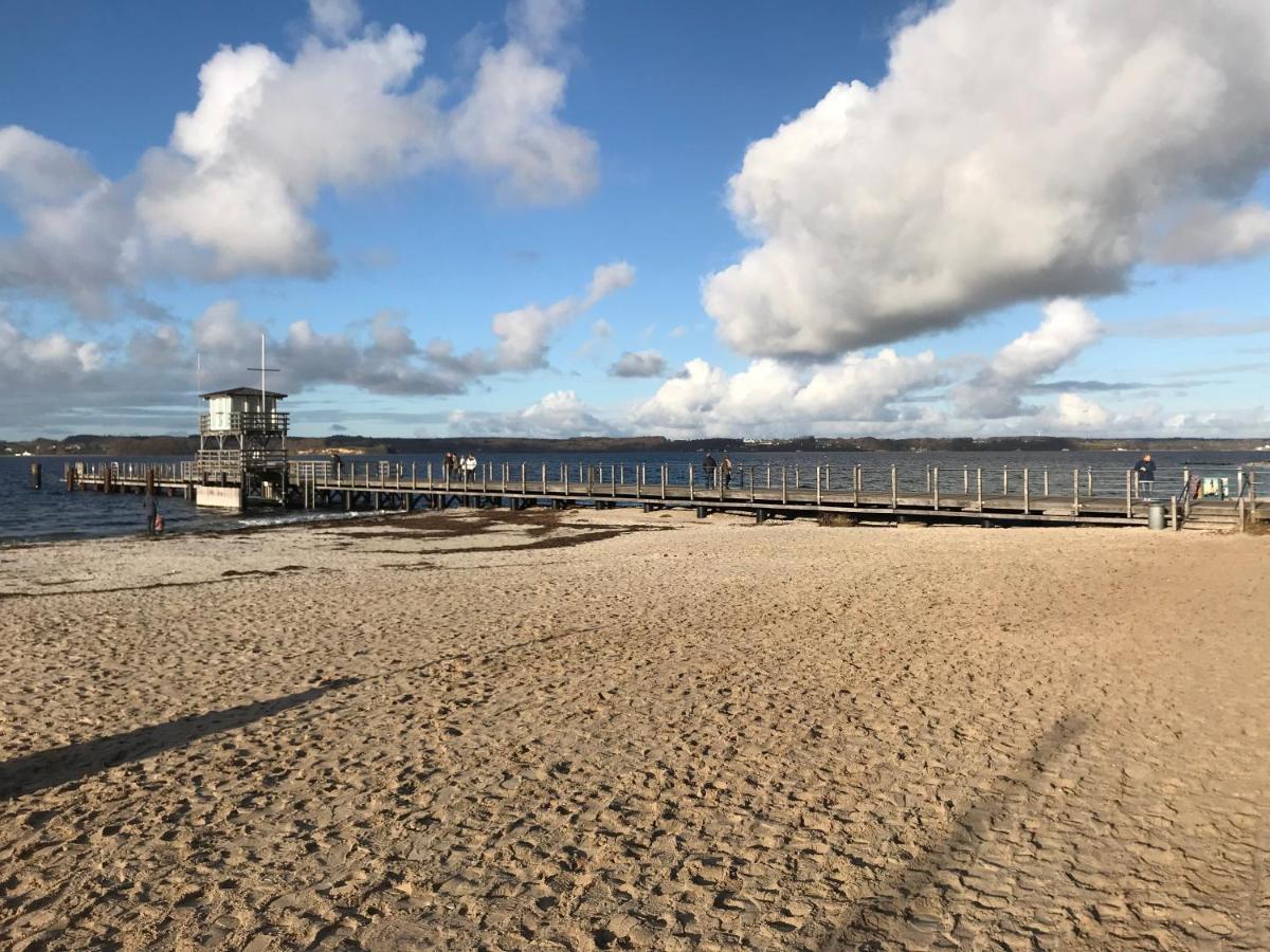 Strandblick Mit Strandkorb & Fahrraedern Γκλύξμπουργκ Εξωτερικό φωτογραφία